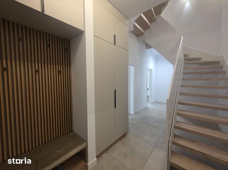 Casă cu 6 camere cu Teren 200 Mp în Central