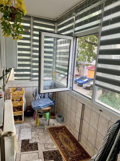 Apartament cu 2 camere decomandat în Nicolina