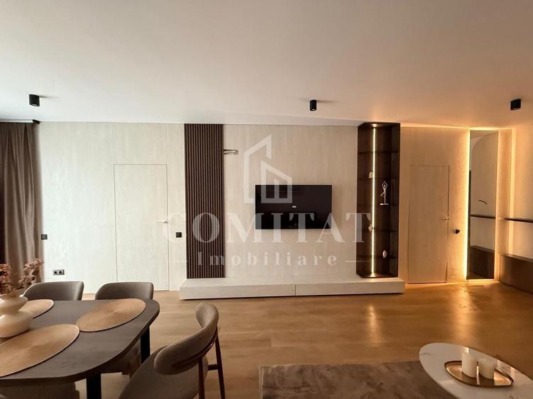 Apartament cu 2 camere semidecomandat, mobilat în Florești