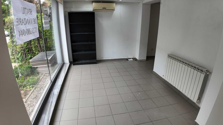 Spațiu comercial, de 100 mp, în Nord