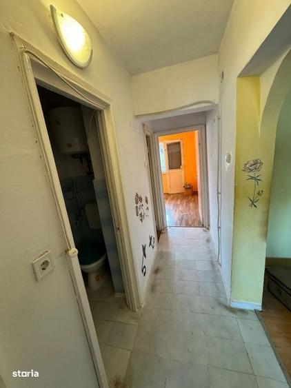 Apartament cu 3 camere semidecomandat în Central