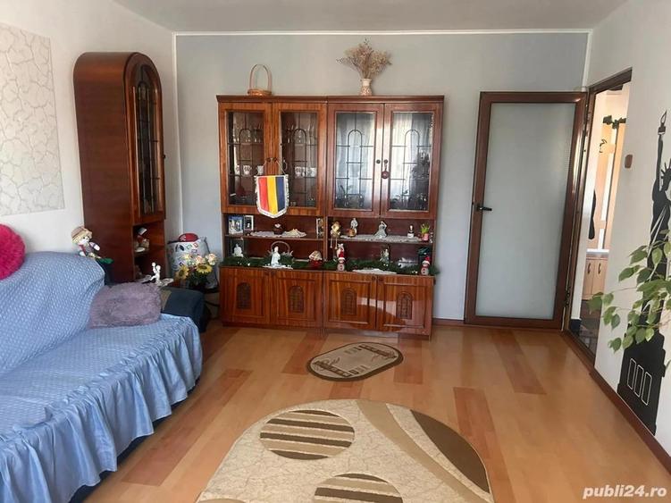 3 decomandate 1 MAI,etaj 2,centrala - 2