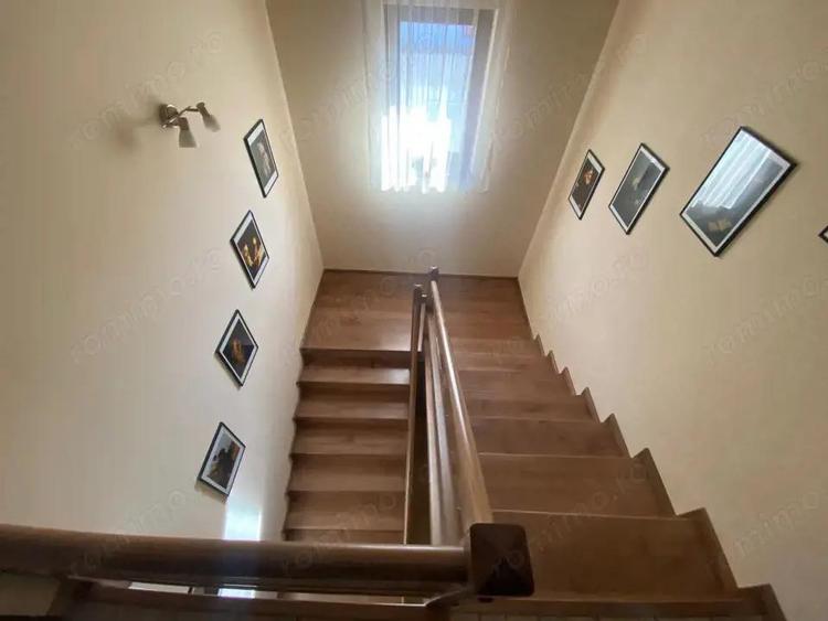 Casa cu 6 camere, 240 mp utili, 3 bai, curte 100 mp, panouri fotovoltaice, Tauti - 19