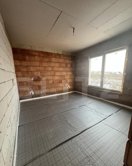 Casa cu 4 camere, curte amenajata - Sura Mica - 9