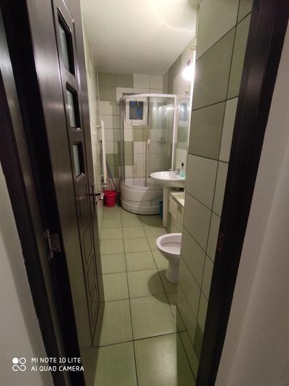 Inchiriez apartament cu 2 camere decomandat - 2