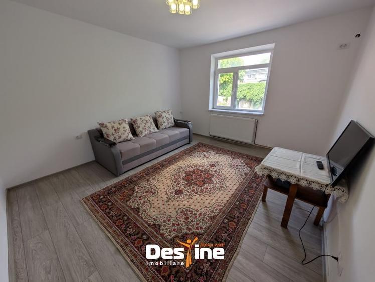 Centru apartament decomandat 2 camere etaj 2 renovat baie cu geam Str. Arcu - 3