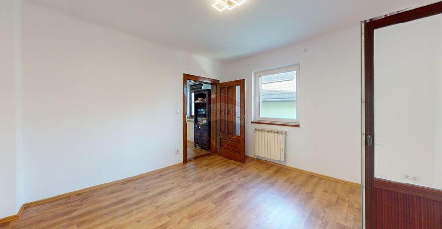 Duplex integral renovat, 3 camere , 2 bai, garaj, 403 mp ... - 3