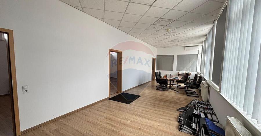 Spa?iu de birouri de 431mp in zona Kaufland Medias - 16