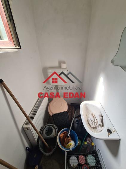 Apartament in casa--64.900 euro - 7