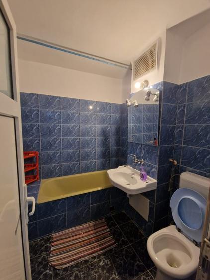 Se vinde apartament decomandat doua camere pret 85000 euro negociabil - 13