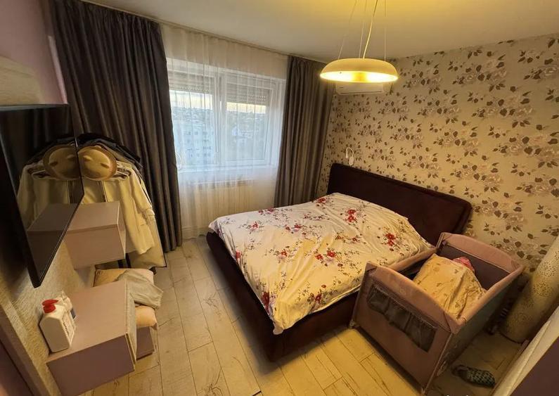 Apartament 3 camere zona Km 4 5 - 2