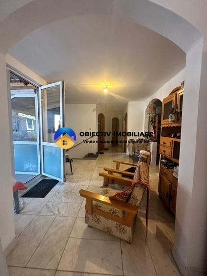 Apartament 3 camere cu mansarda renovata cu utilitati - 8