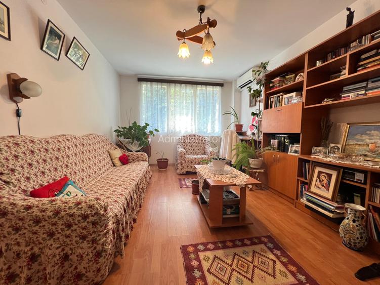 Apartament cu 2 camere decomandat în Drumul Taberei