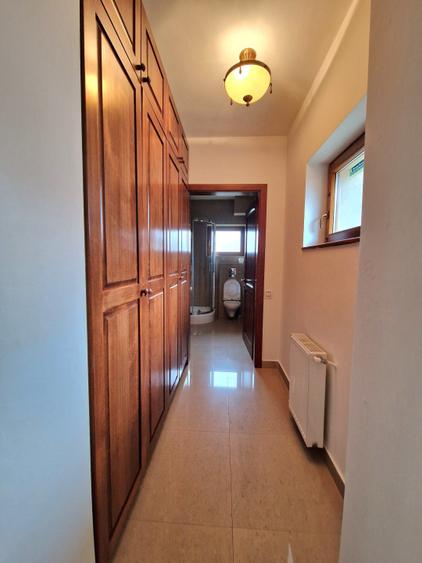 Casa individuala cu gradina si 5 locuri de parcare, cartier Europa - 1