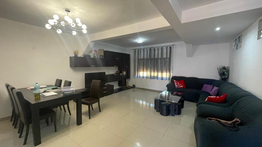 Navodari Vila  P+1+M  Living + 5 camere  86 mp etaj  Construita  in 2011 din bca - 8