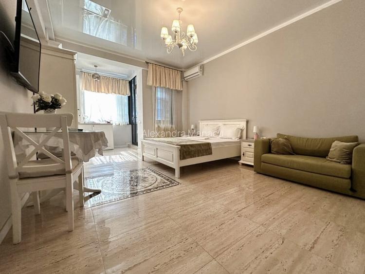 Studio modern de inchiriat Stefan Building, Mamaia Nord cu vedere la mare