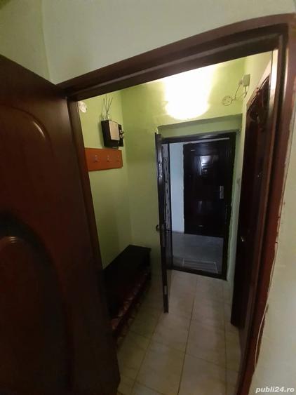 Ofer spre inchiriere garsoniera in zona pompierii autogara 23 m2 210 euro negociabil etaj 4 - 2