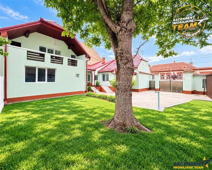 Proprietate singulara, dublu potential, crama, curte, gradina, Central, Ghimbav,