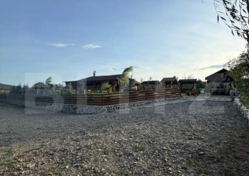 Cabana din lemn rotund, 2 camere, 140 mp, teren 2800 mp, Pal - 11