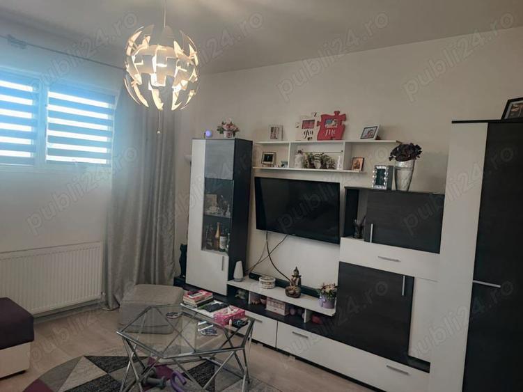 proprietar vand garsoniera mobilata, spatioasa, decomandata, loc de parcare inclus in pret - 2