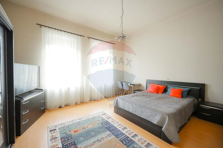 Casa / Vila cu 4 camere de vanzare Ultracentral Str. Louis Pasteur - 34