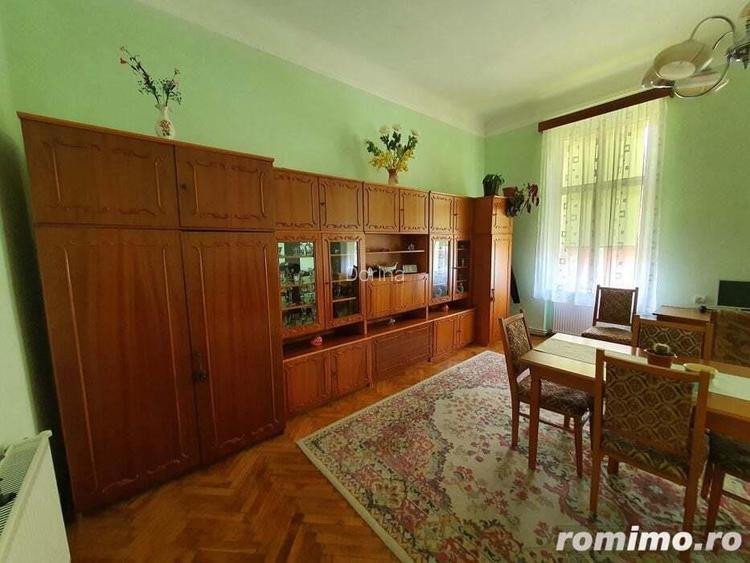 Oferim spree vanzare garsoniera in zona Piata Vicoriei