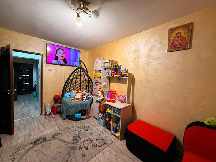 Apartament 2 camere decomandat-59mp-bloc 1986-Granit-Socola - 6