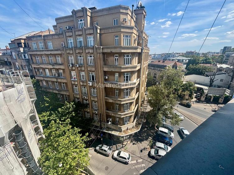 Vanzare apartament cu 4 camere  C.A. Rosetti