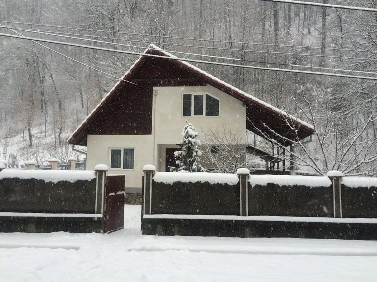 CASA DE VACANTA - TISMANA - GORJ - 1