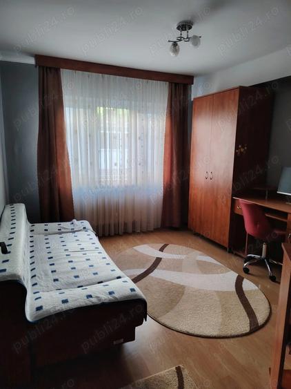 Inchiriez apartament cu 2 camere. - 2