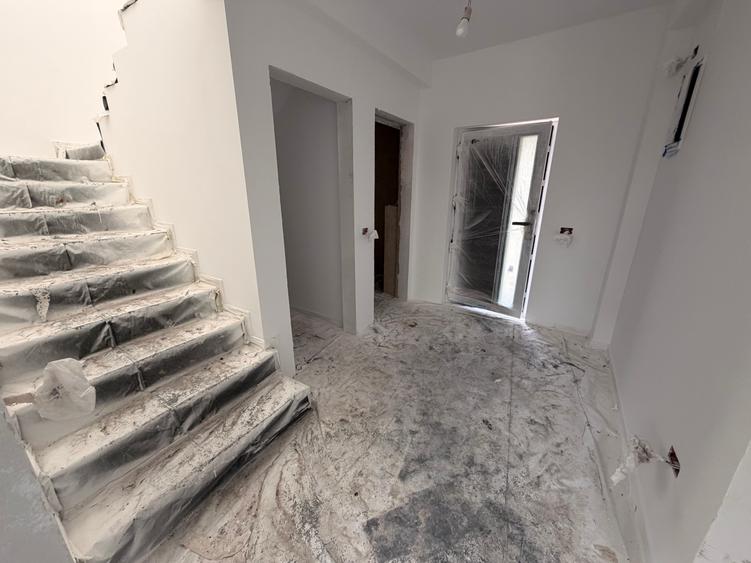 Casa individuala P+1+Pod. 5 cam. Util 160mp. Teren 390mp - 18