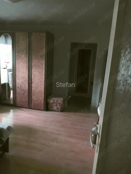 Vind apartament 2 camere Vind apartament 2 camere