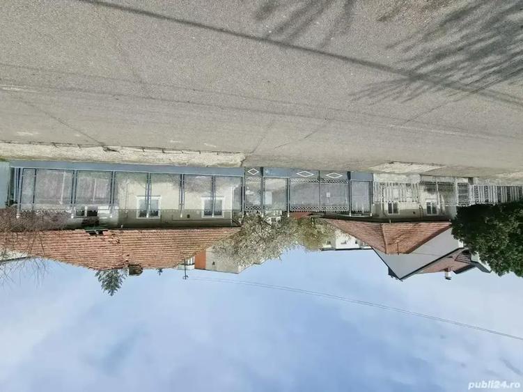 A 27 proprietarul vinde casa - 10