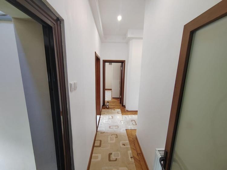 Parcul Carol,imobil versatil rezidential /birouri,parcare si curte - 10