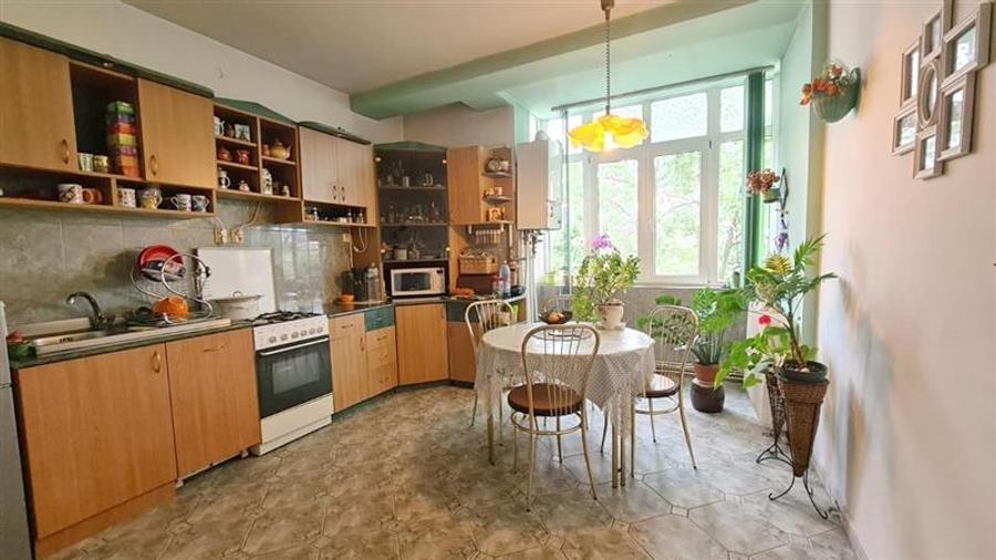 Apartament in asociatie, renovat, 6 cam 2 nivele cu garaj Elisabetin - 11