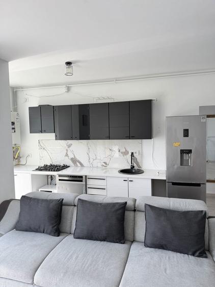 inchiriez apartamen cu 3 camere - 2
