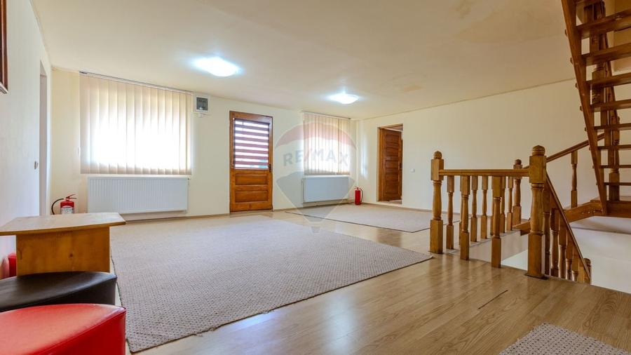 Hotel / Pensiune cu 10 camere de vanzare/Vama Buzaului - 29