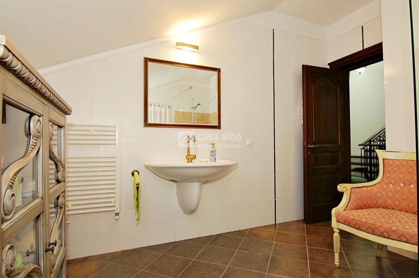 Proprietate rara pe piata, impresionanta prin finisaje si mobilier! - 11