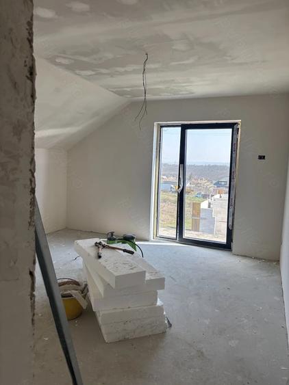 Vand casa cartier Livada in - 3