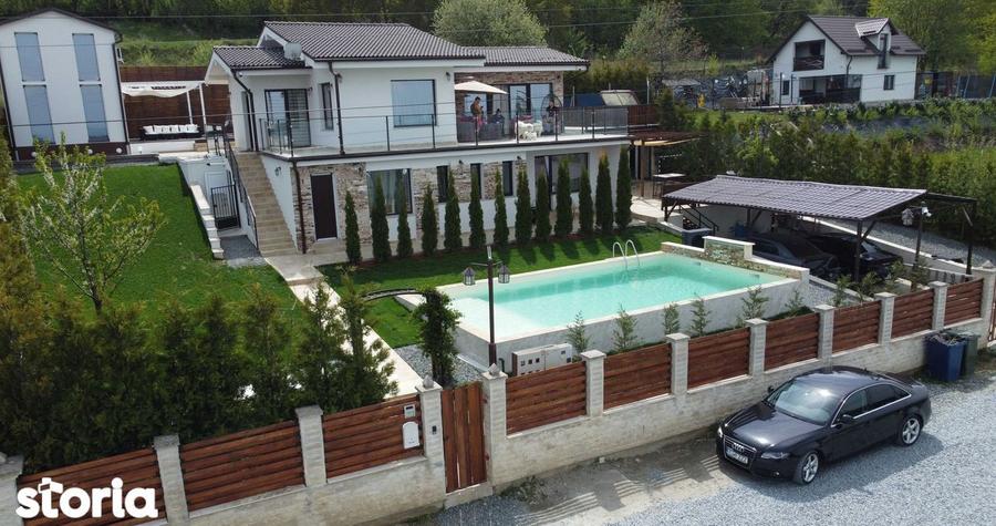 Casă cu 6 camere cu Piscina în Feleacu