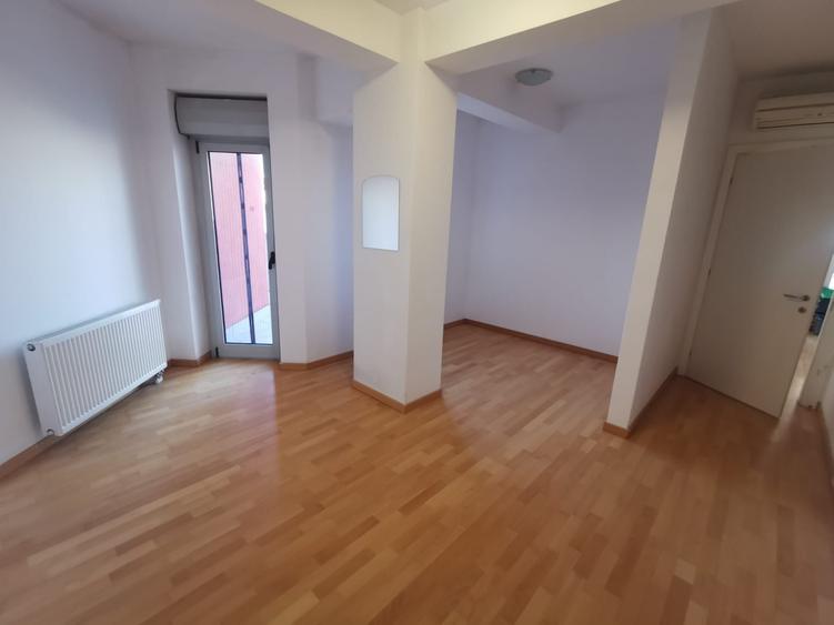 De inchiriat penthouse cu 4 camere – Complexul The Ring - 7