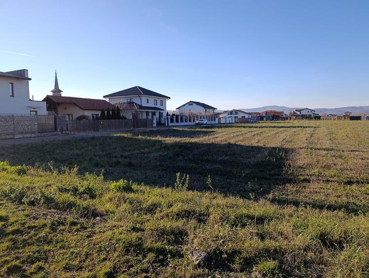 Teren intravilan  – 1.000 mp – Cristian,Jud Brasov , str. Preot Virgil - 1