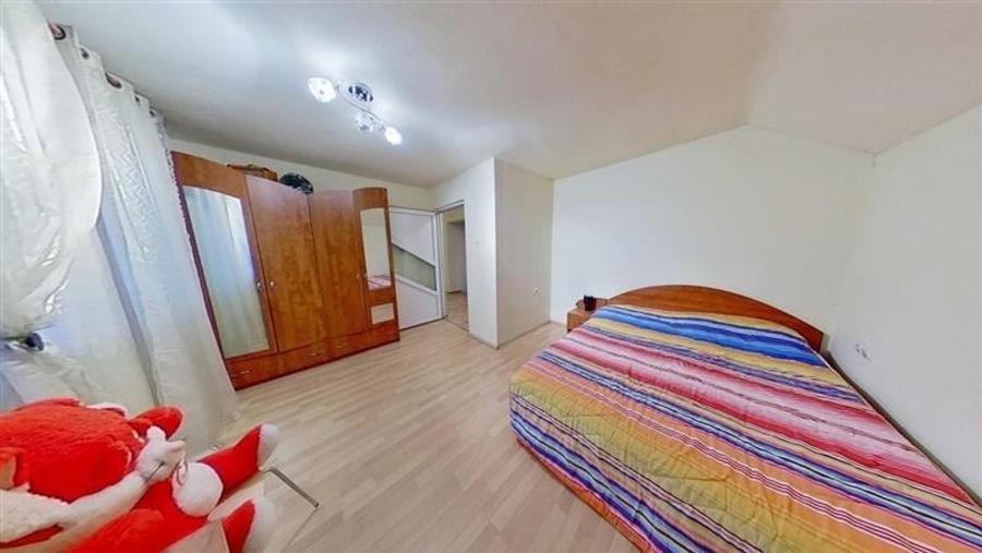 Acasa in Rasnov:Casa cu 5 camere,curte mare si liniste deplina, 500 mp teren, Ce - 26