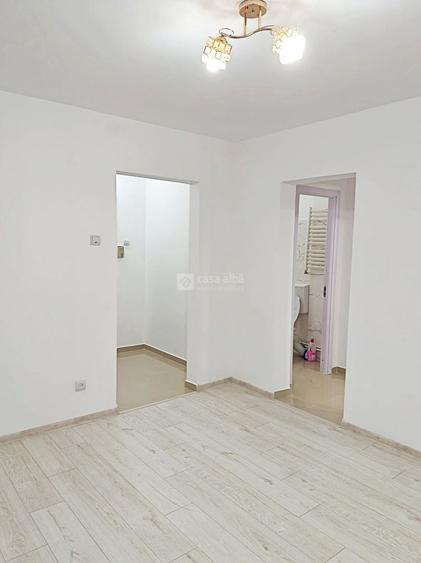 Apartament cu 2 camere nedecomandat în Tătărași