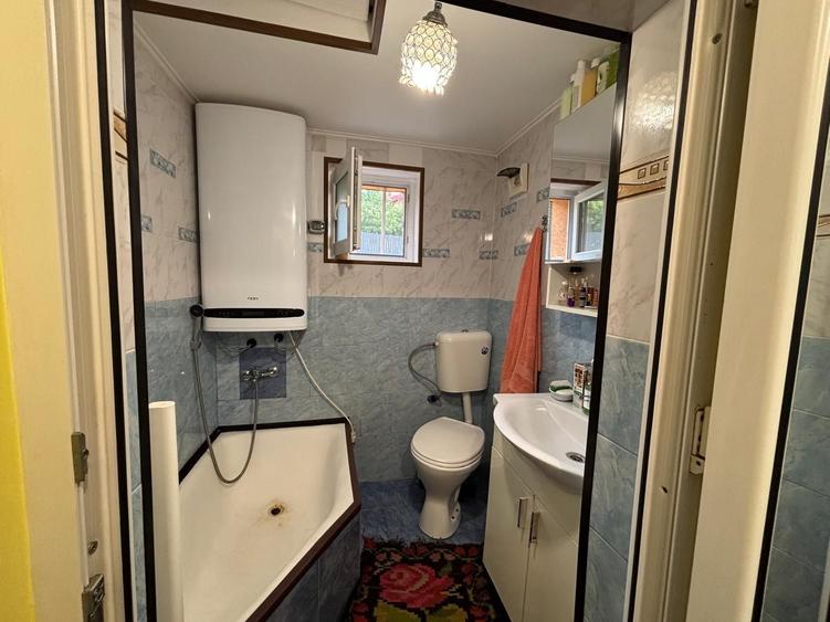 Casa renovata teren 3.200 mp livada si vie Comuna Popesti sat Obrijeni jud Iasi - 7