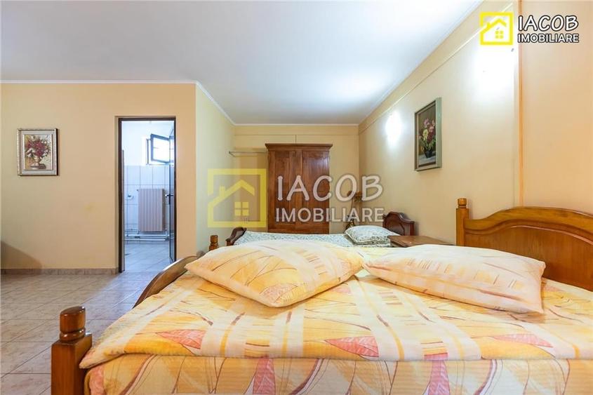 Pensiune cu 15 camere de cazare, restaurant, corpuri administrative, terenuri cu - 16