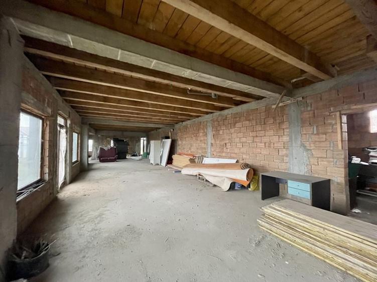 Pensiune cu piscina in constructie - 12