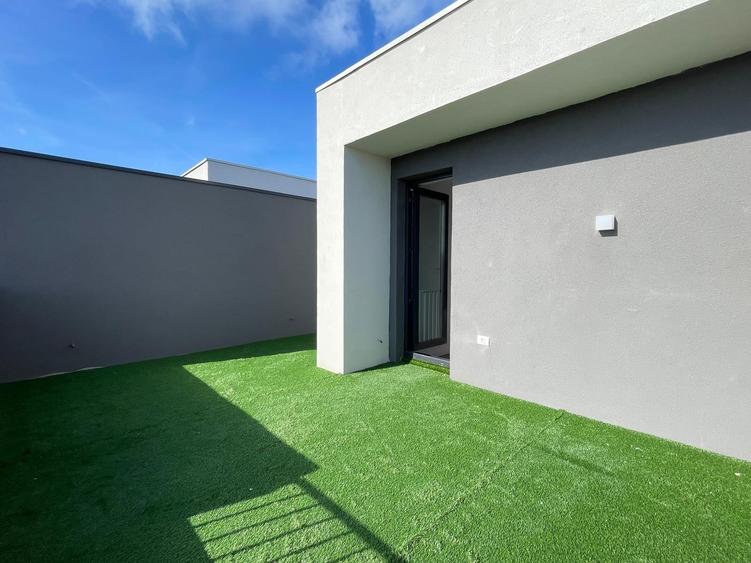 Doar sa vii cu mobila! Vila P+2+3-terasa, amenajata la cheie, parcare,TVA inclus - 46