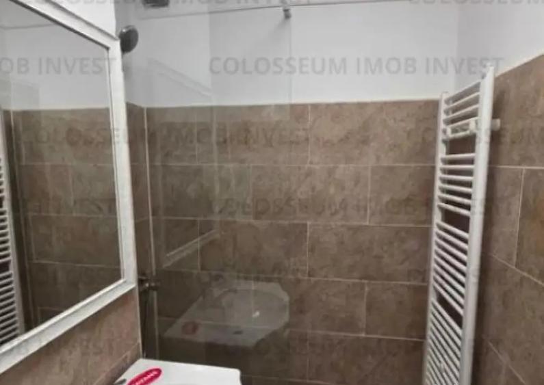 Garsoniera decomandata - zona Astra - 8