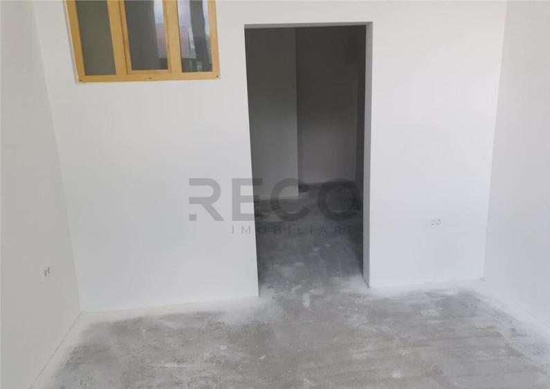 Spatiu comercial la in Rogerius zona Lacul Rosu - 3